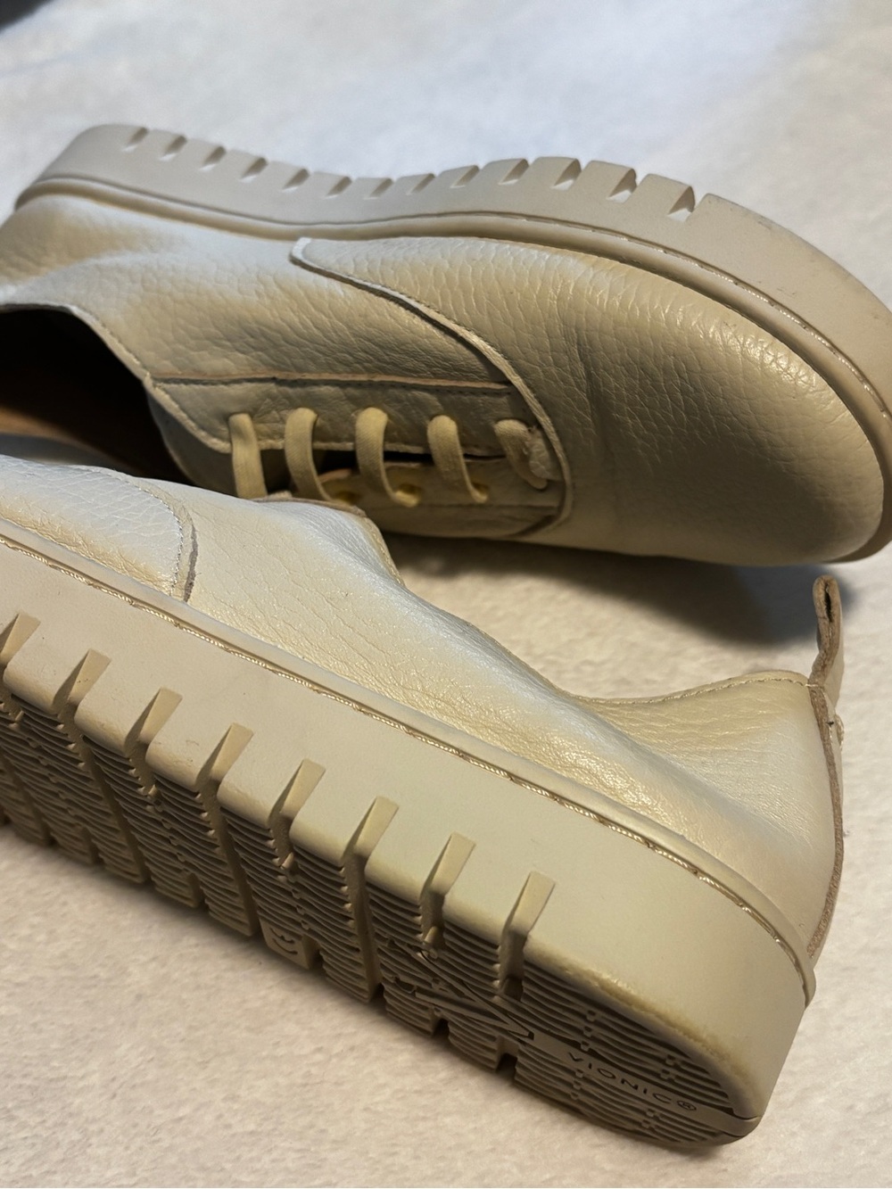 Vionic Women’s Slip-On Sneaker in Light Taupe Leather